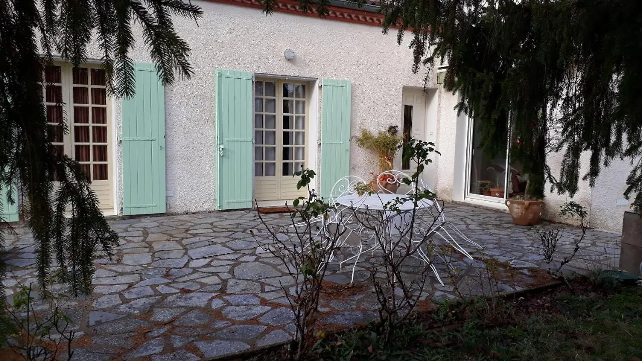 Piolma Apartment Lescure-d'Albigeois 0*,  France
