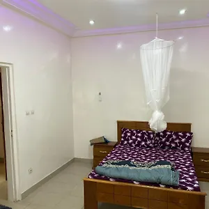 https://la-belle-planque.hotelsdakar.com