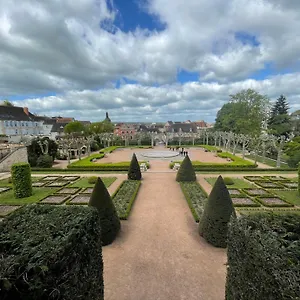https://leffet-mer.hotels-rhonealpes.com